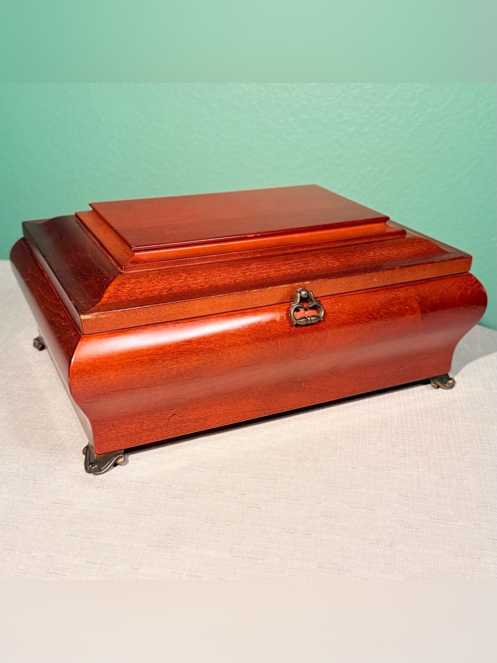 Bombay Co Music Jewelry Box Cherry Wood Velvet Tray Layer Wonderful World Song